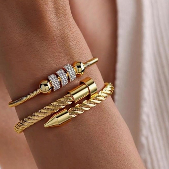 Jewelry - Gold Plated 2PCS 18K Screw Cross Design Bracelet Tarnish Resistant fashion